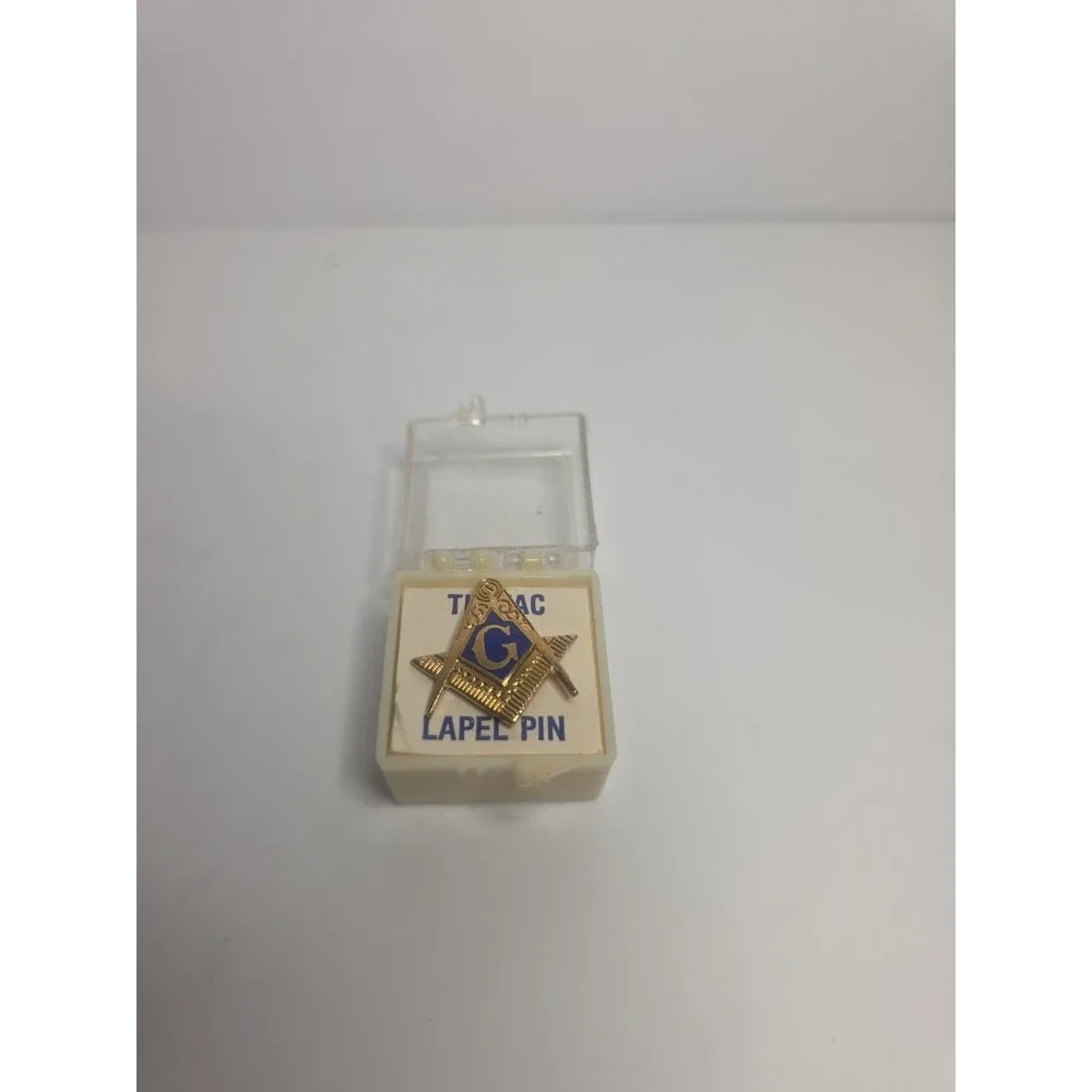 Masonic Square and Compass Small Lapel Pin/tie Tac with G